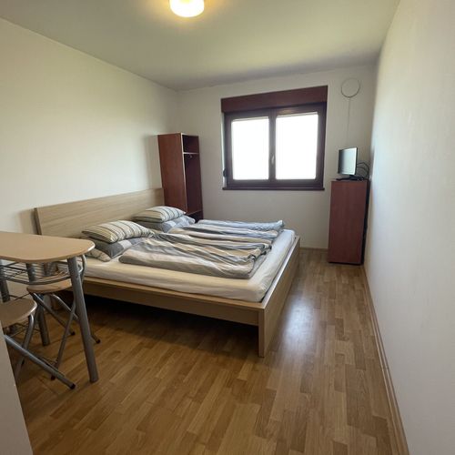 Apartman s manželskou postelí s 1 ložnicí s výhledem na jezero na poschodí