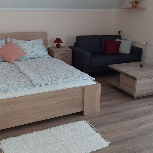Apartament la etaj cu balcon cu 3 camere pentru 6 pers.