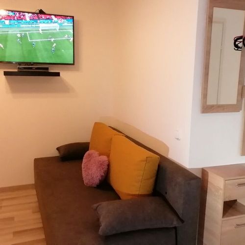 Casă de vacanță exclusive la parter pentru 4 pers. (se inchirieaza doar integral)