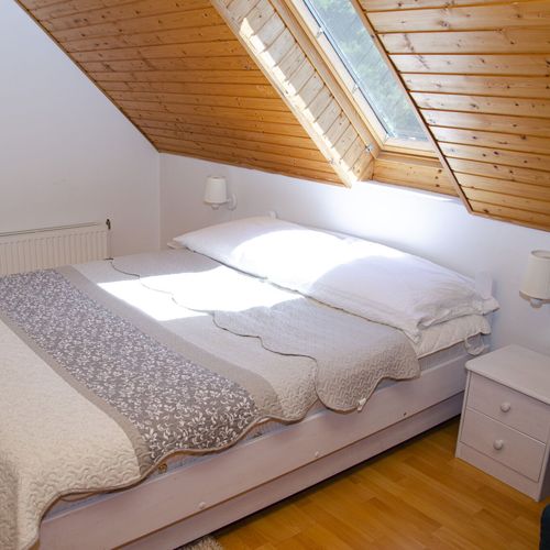 Apartament 4-osobowy z balkonem z widokiem na góry z 2 pomieszczeniami sypialnianymi