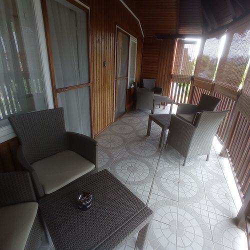 Apartament la mansardă cu terasă cu 3 camere pentru 7 pers.
