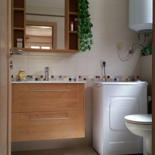 Apartman pro 6 os. se 3 ložnicemi s výhledem na moře na přízemí