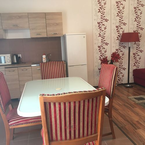 Apartament superior cu terasă cu 2 camere pentru 5 pers.