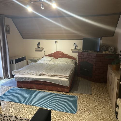 Casă de vacanță întreaga unitate cu vedere spre munte pentru 4 pers. (se inchirieaza doar integral) (se poate solicita pat suplimentar)