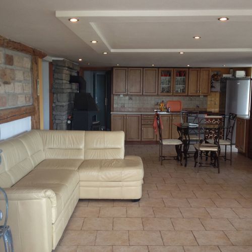 Grand Apartman pro 6 os. se 2 ložnicemi s výhledem na jezero (s možností přistýlky)