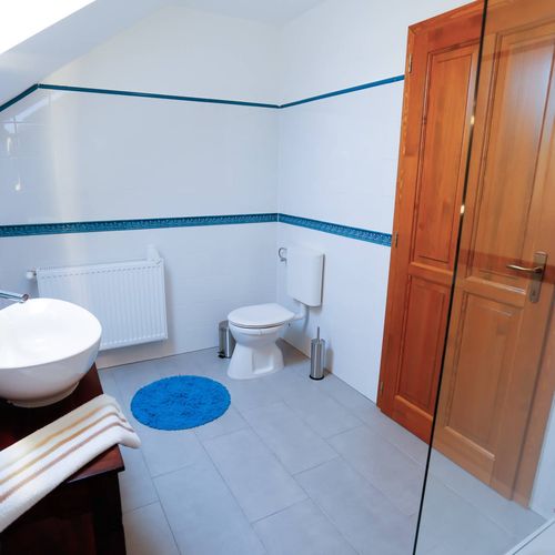 Apartament 5-osobowy na piętrze z widokiem na ogród z 3 pomieszczeniami sypialnianymi