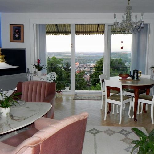 Apartament gold romantică cu 2 camere pentru 3 pers. (se poate solicita pat suplimentar)