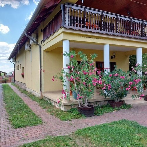 Apartman pro 4 os. se 2 ložnicemi přízemní (s možností přistýlky)