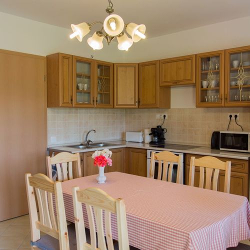 Apartament deluxe cu vedere spre grădină cu 3 camere pentru 7 pers.
