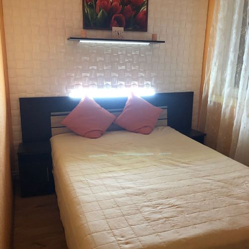 Casă de vară întreaga unitate cu vedere spre munte pentru 5 pers. (se inchirieaza doar integral)