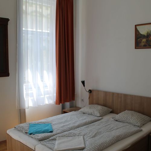 Camera twin standard cu baie
