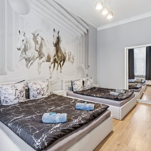 Apartament queen familial(ă) cu 2 camere pentru 4 pers.