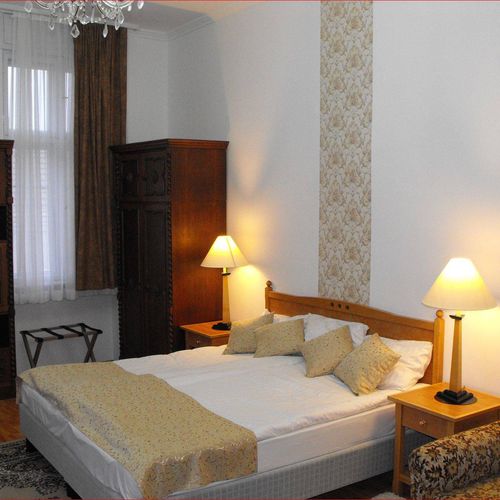 Apartament 4-osobowy na piętrze z własną kuchnią z 1 pomieszczeniem sypialnianym