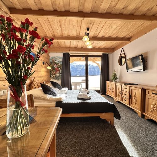 Apartament 3-osobowy z widokiem na góry z panoramą z 2 pomieszczeniami sypialnianymi