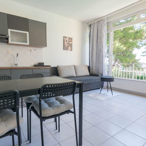 Apartman s klimatizací s manželskou postelí s 1 ložnicí na poschodí (s možností přistýlky)
