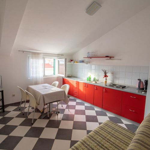 Apartament c cu 1 camera pentru 3 pers.