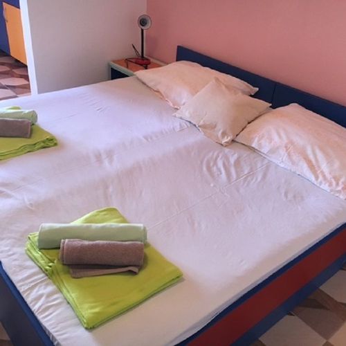 Apartament 3-osobowy na parterze z widokiem na morze z 1 pomieszczeniem sypialnianym