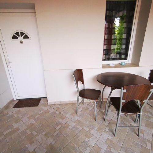 Apartament standard cu grădină cu 1 camera pentru 2 pers.