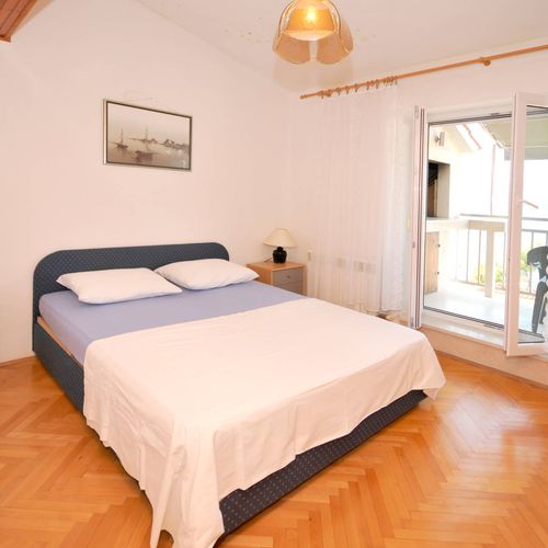 Family Apartman pro 6 os. se 3 ložnicemi s výhledem na moře