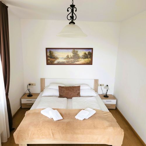 Apartament deluxe cu 2 camere pentru 4 pers.