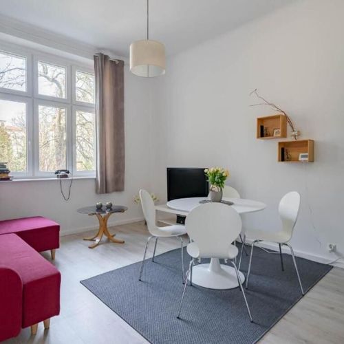 Apartament 5-osobowy na parterze z balkonem z 2 pomieszczeniami sypialnianymi