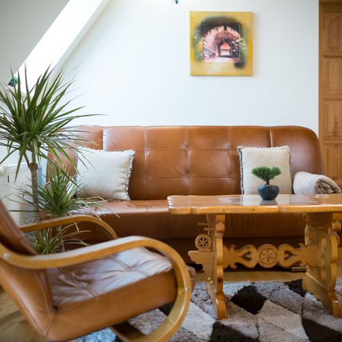Apartament 4-osobowy z balkonem z widokiem na góry z 2 pomieszczeniami sypialnianymi (możliwa dostawka)