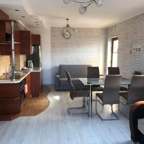 Apartament deluxe family cu 2 camere pentru 6 pers. (se poate solicita pat suplimentar)