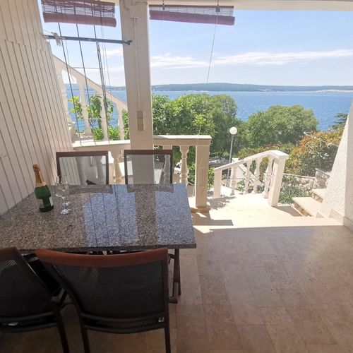 Apartament trip cu vedere spre mare cu 1 camera pentru 2 pers.