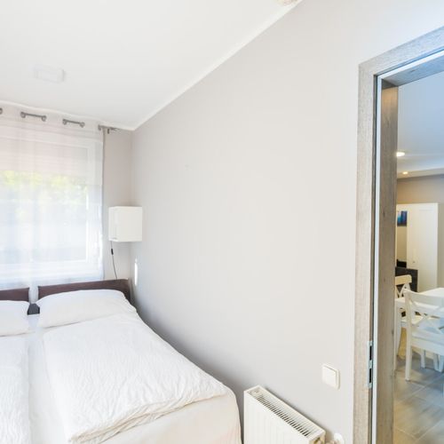 Apartament privilege la parter cu 2 camere pentru 4 pers.