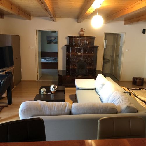 Apartament familial(ă) întreaga unitate cu 2 camere pentru 6 pers.