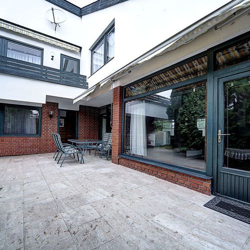 Apartament 4-osobowy na parterze z 2 pomieszczeniami sypialnianymi (możliwa dostawka)