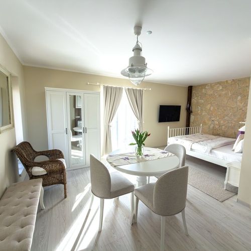 Studio Apartman s terasou s manželskou postelí s 1 ložnicí