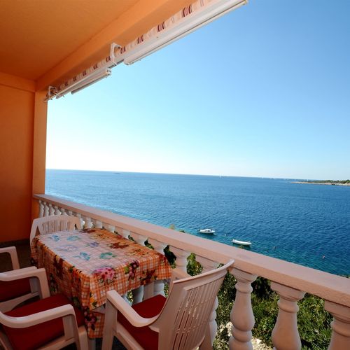 Apartament 4-osobowy z 1 pomieszczeniem sypialnianym