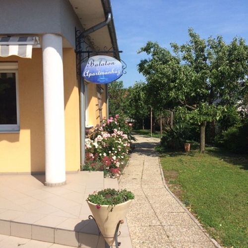 Apartament la parter cu 2 camere pentru 6 pers.
