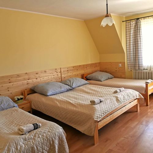 Pokój 5-osobowy z balkonem