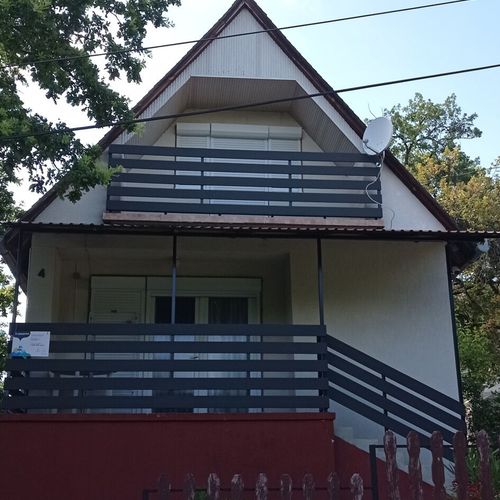 Chata (jako celek) s balkónem s klimatizací pro 6 os.