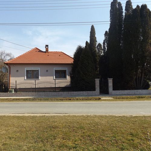Casă de vară întreaga unitate cu vedere spre grădină pentru 7 pers. (se inchirieaza doar integral)