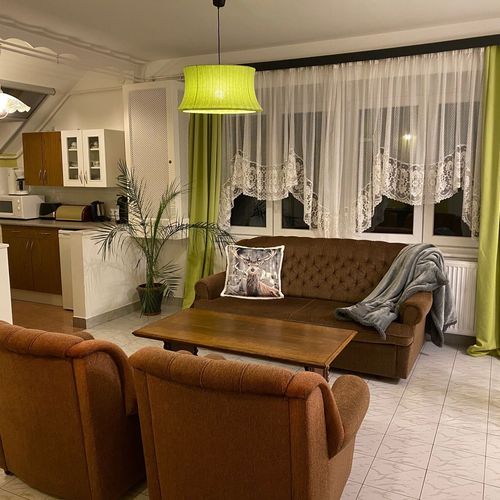 Apartament 4-osobowy Superior z klimatyzacją z 2 pomieszczeniami sypialnianymi (możliwa dostawka)