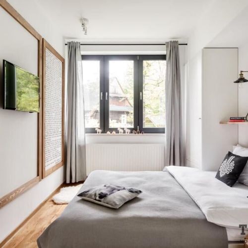 Apartament 4-osobowy na piętrze z balkonem z 2 pomieszczeniami sypialnianymi