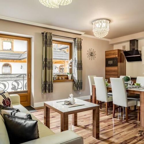 Apartament 6-osobowy na piętrze z balkonem z 3 pomieszczeniami sypialnianymi