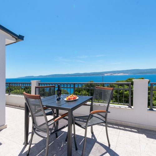 Apartament cu vedere spre mare c cu 1 camera pentru 2 pers. (se poate solicita pat suplimentar)
