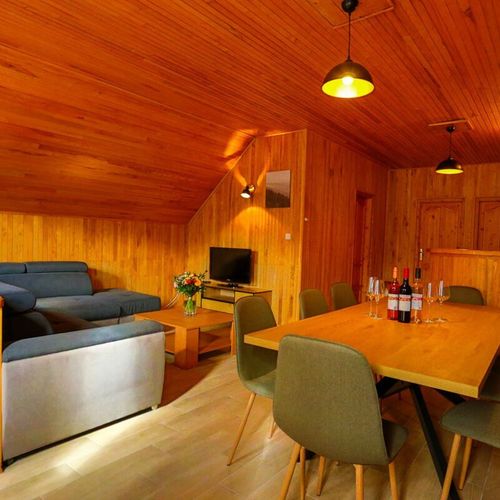 Apartament familial(ă) cu bucătărie proprie cu 4 camere pentru 8 pers.