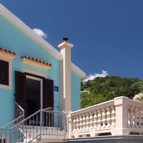 Apartament studio cu vedere spre mare cu 1 camera pentru 2 pers.