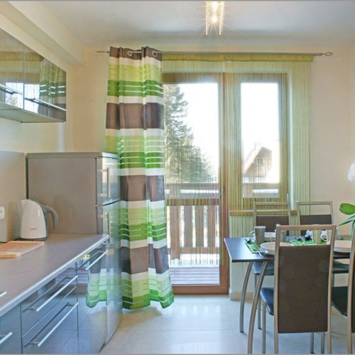 Apartament 4-osobowy z 2 pomieszczeniami sypialnianymi
