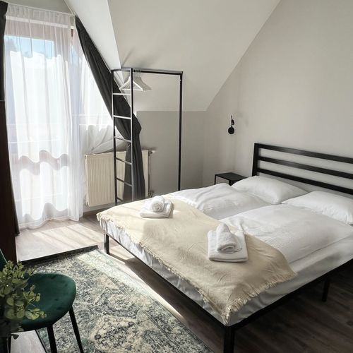 Camera dubla queen cu balcon