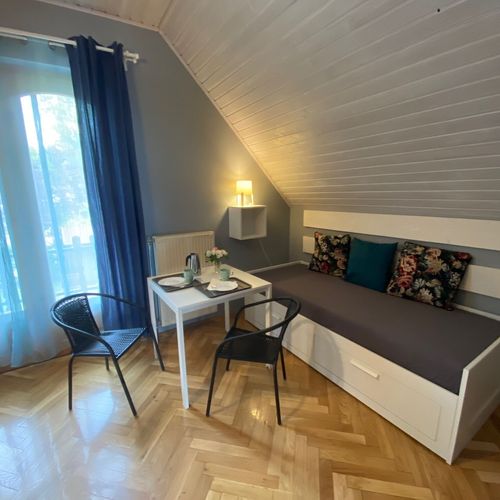 Apartament studio la etaj cu 1 camera pentru 3 pers.