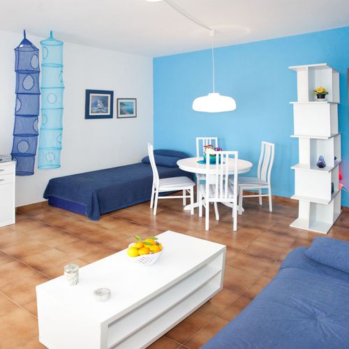 Apartament 4-osobowy tV z płaskim ekranem z 2 pomieszczeniami sypialnianymi (możliwa dostawka)