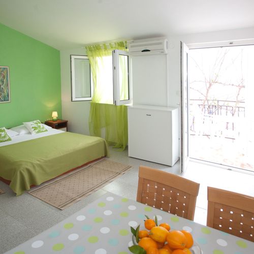 Apartament 3-osobowy Studio tV z płaskim ekranem z 2 pomieszczeniami sypialnianymi