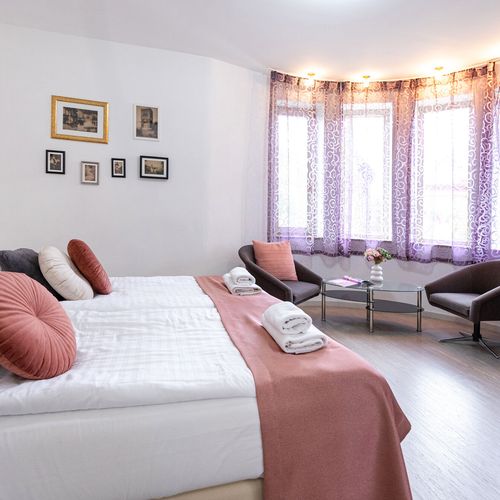 Apartman s manželskou postelí s 1 ložnicí s výhledem do zahrady přízemní (s možností přistýlky)