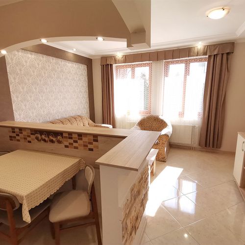 Apartament 4-osobowy Komfort z balkonem z 2 pomieszczeniami sypialnianymi (możliwa dostawka)